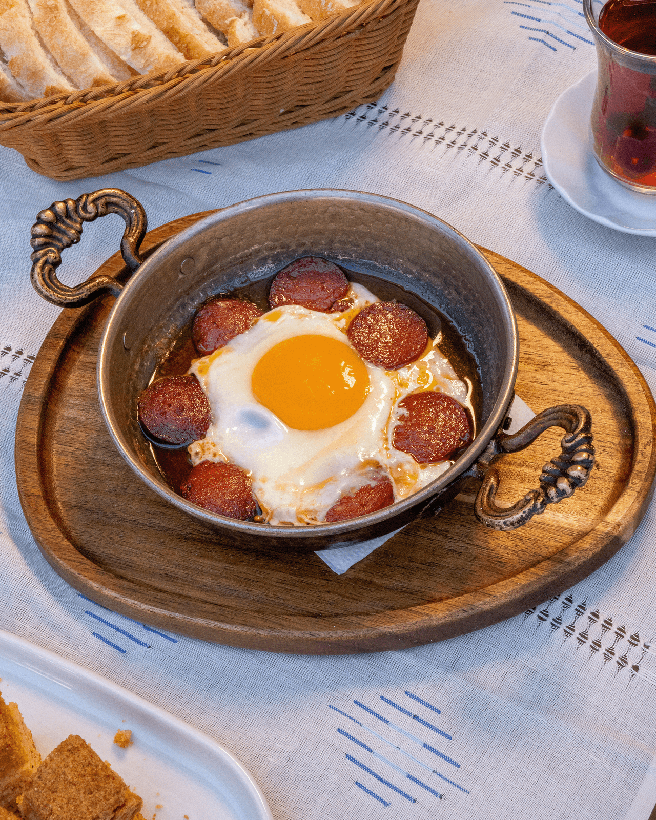 Sucuklu Yumurta