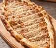 Kıymalı Kaşarlı Pide
